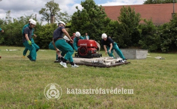 Megyei tűzoltóverseny Dombóváron 
