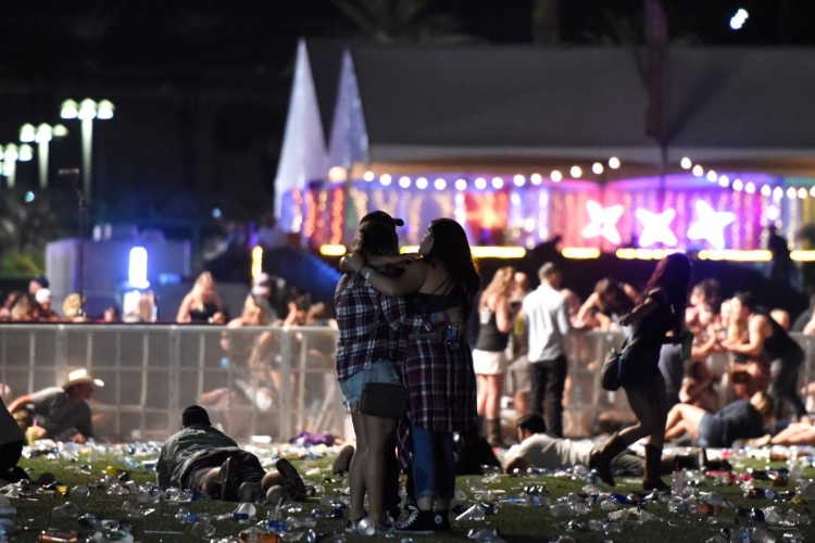Adományokkal segítik a helyiek a Las Vegas-i lövöldözés áldozatait