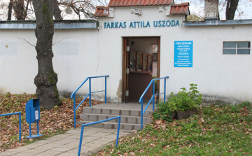 Fejlesztik az uszodát