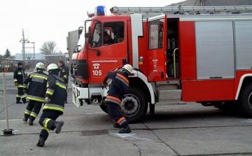 Több esetben segítettek a dombóvári tűzóltók a hétvégén