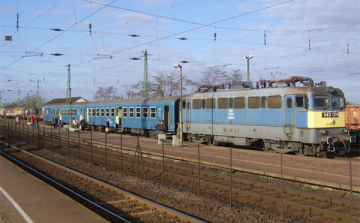 A Déli összekötő vasúti híd építése miatt módosult a menetrend több vonalon