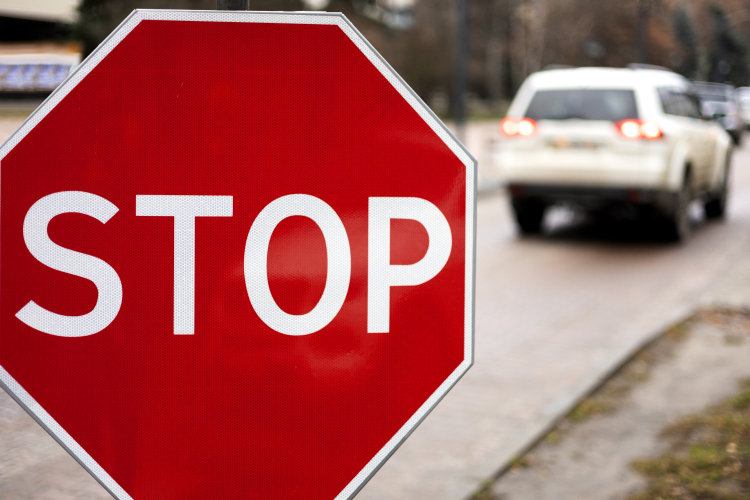 Nem adott elsőbbséget a sofőr Attalában, súlyosan megsérült