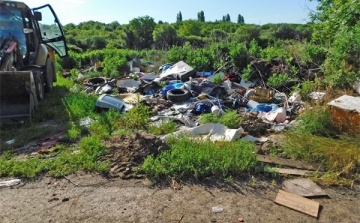 Illegális hulladéklerakók felszámolására nyert támogatást Dombóvár 