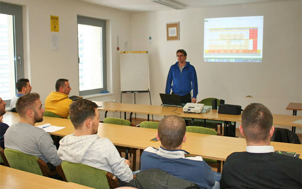 Labdarúgóedzők tanfolyama indult Dombóváron