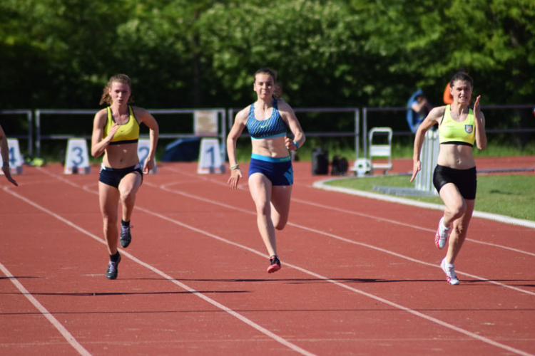 Göblyös Csenge korosztályának sprinter válogatott keretében