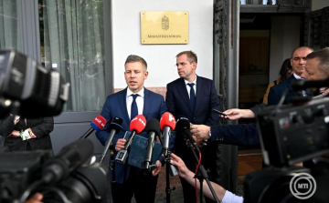 Magyar Péter: megtörtént a minisztériumi átadás-átvétel