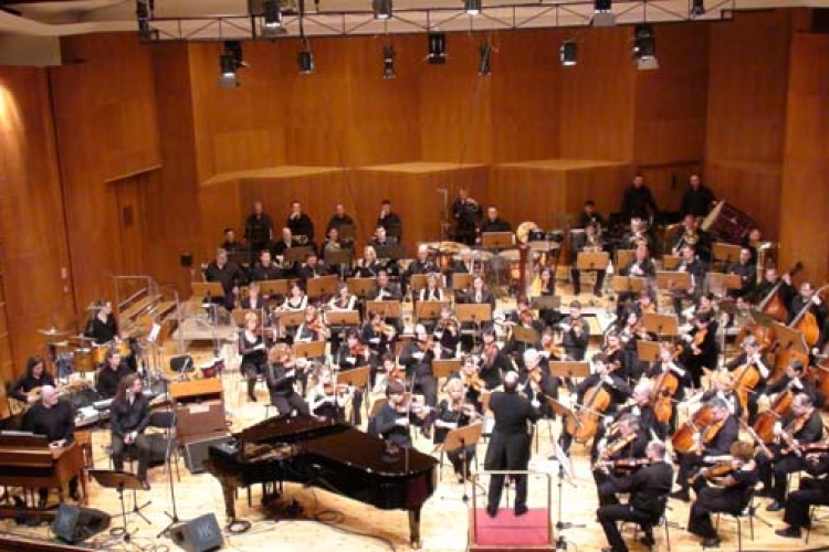Tatabányán és Veszprémben is koncerteznek a győri filharmonikusok