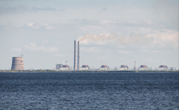 Kamikaze drónt lőttek le a zaporizzsjai atomerőmű felett 