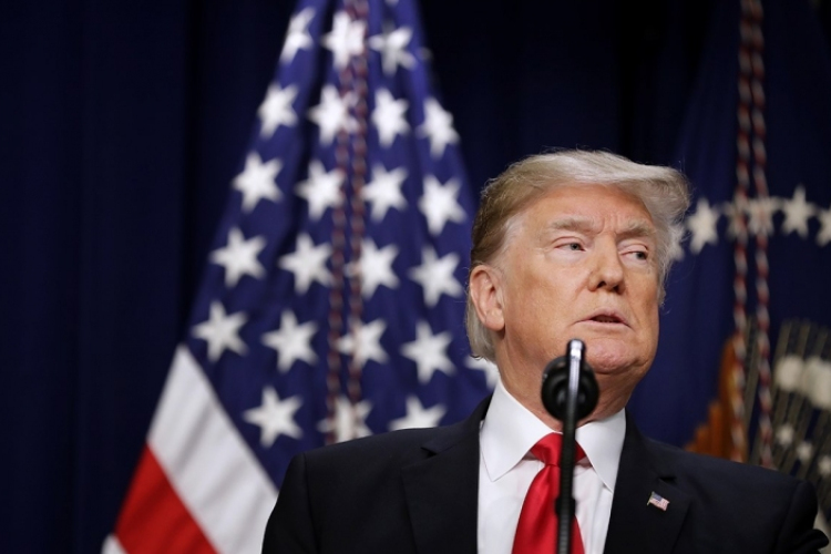 Donald Trump falépítést ígért és a sajtót bírálta új-mexikói kampányrendezvényén
