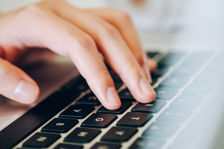 Július elsejéig nem kötelező az online számlarendszer átállítása