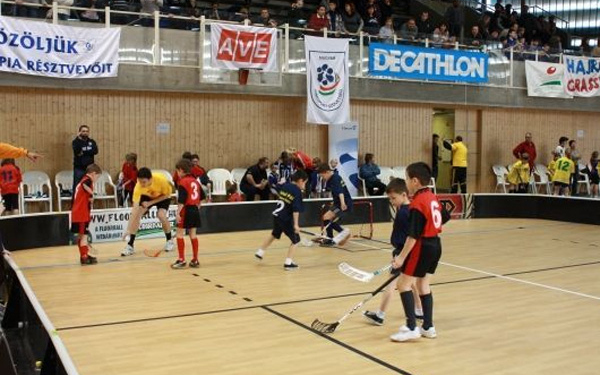 József Attilás floorball sikerek