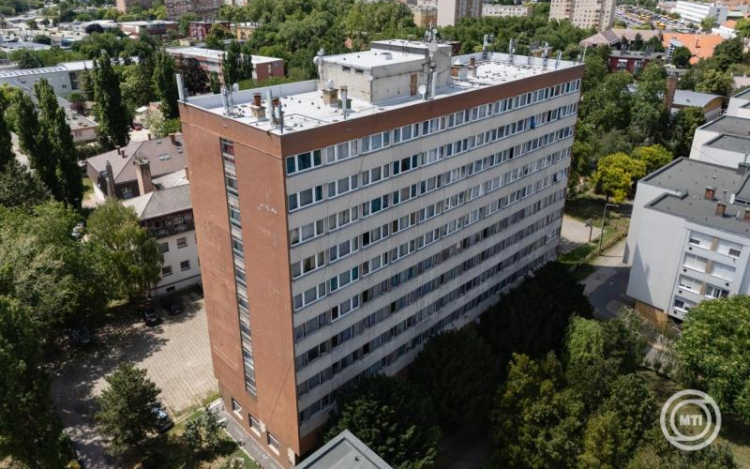 Székesfehérvári kollégium - Megkezdődött a vizsgálat a kollégiumból kizuhant fiú ügyében