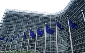 Európai Bizottság: elengedhetetlen a tisztességes megélhetés biztosítása